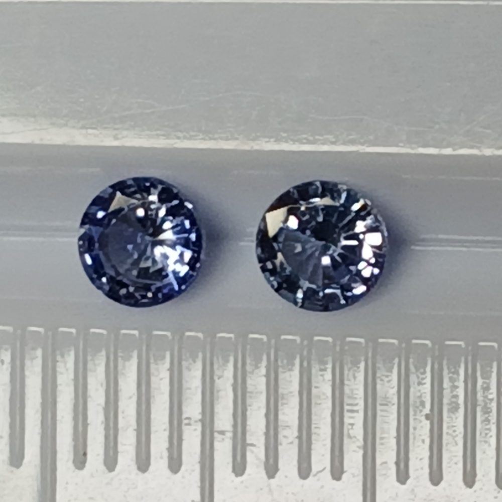 Stunning Round Puple Blue  Sapphires Gemstones 4mm